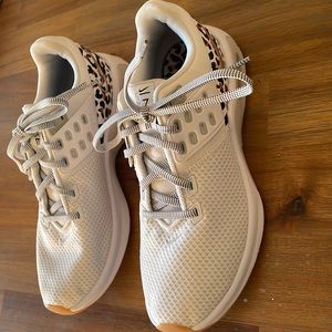 Nike Training Sneakers Women’s US 7.5